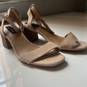 AQUA Carly heeled sandal